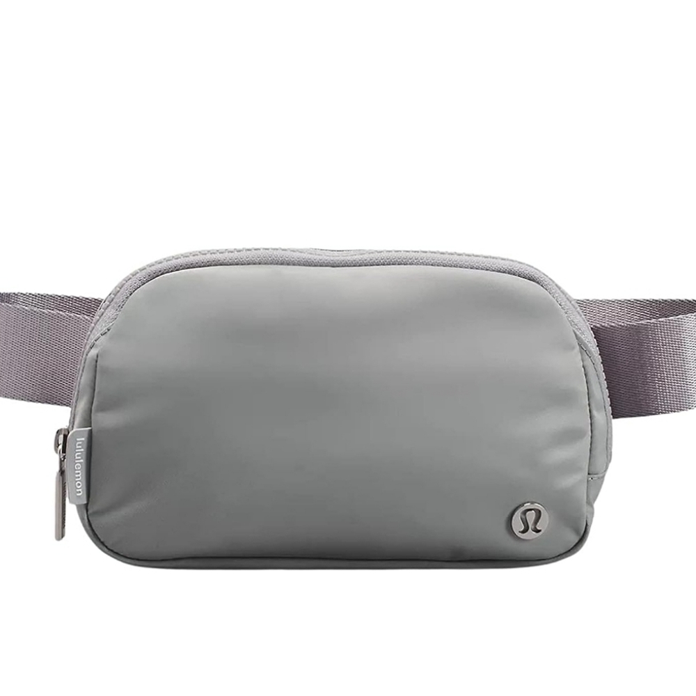 ( SOLD) Lululemon everywhere belt bag gray/silver NWOT